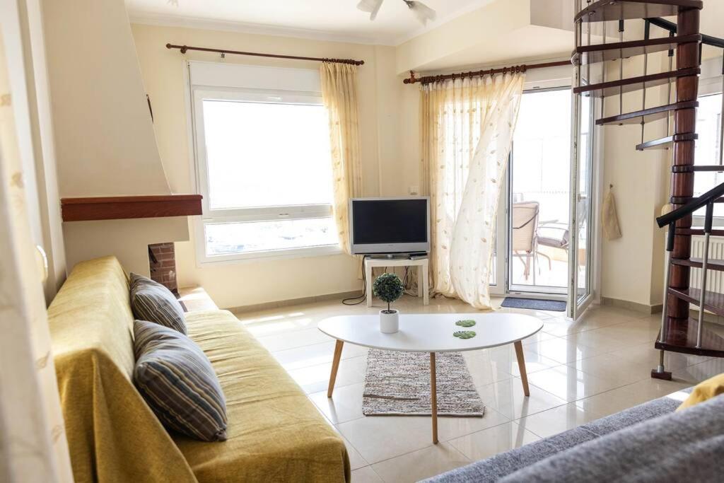 Port View House-Comfy Family Apartment-Panoramic View Nea Peramos  Exterior photo